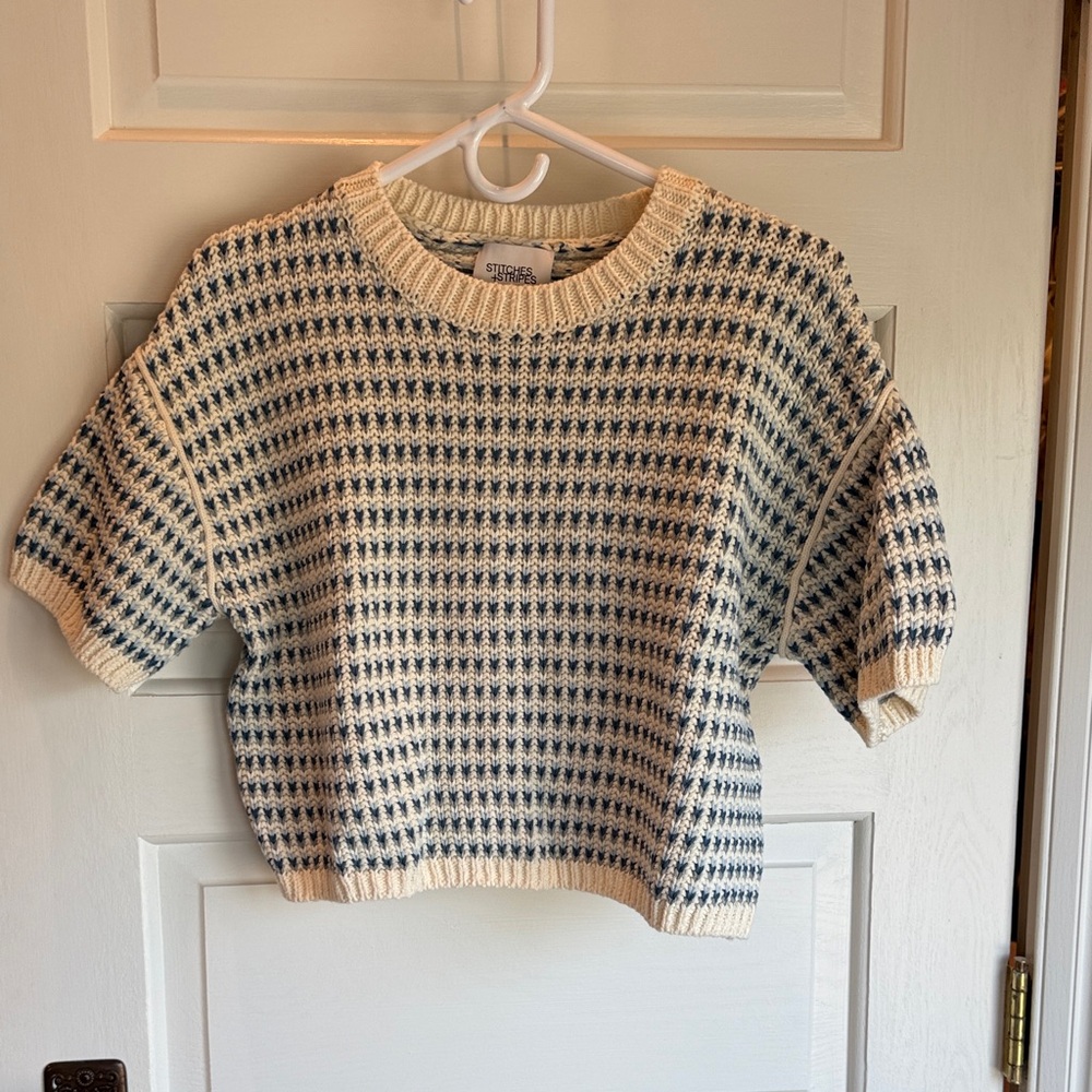 Stitches Cropped Short Sleeve Knit Top - Cream & Navy